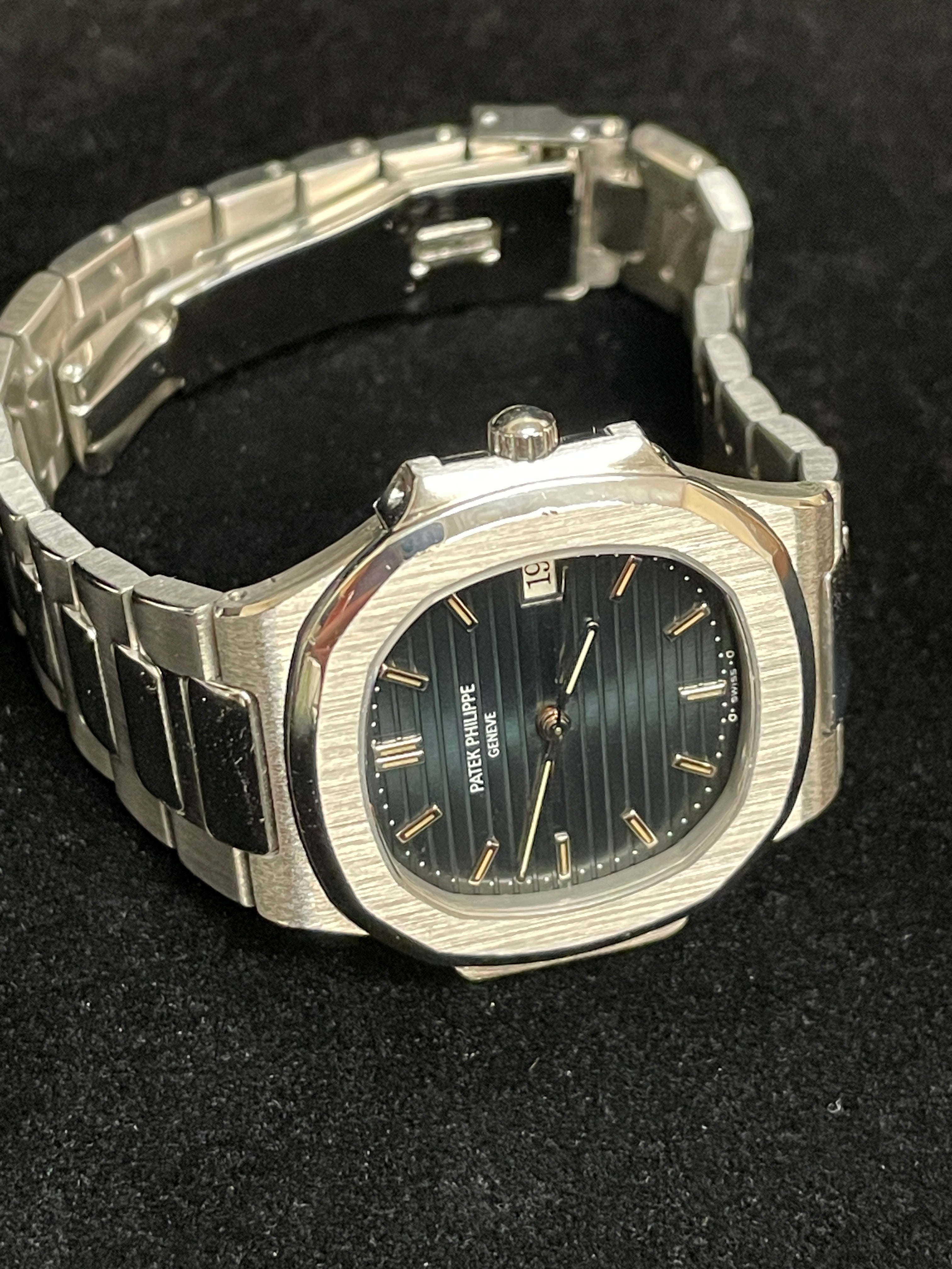 3900 patek best sale