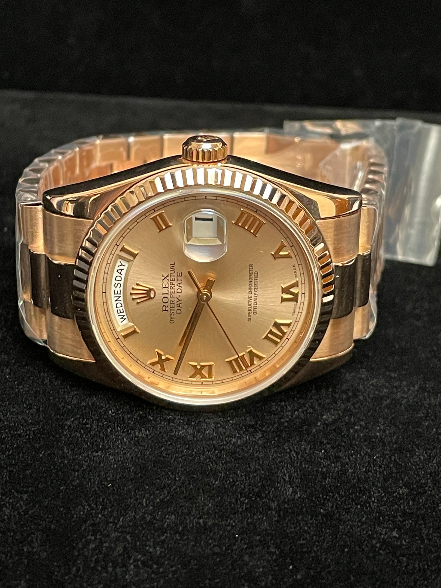 2000 Rolex Day-Date 118235 Pink Roman Dial 18kt President Solid Rose Gold 36mm