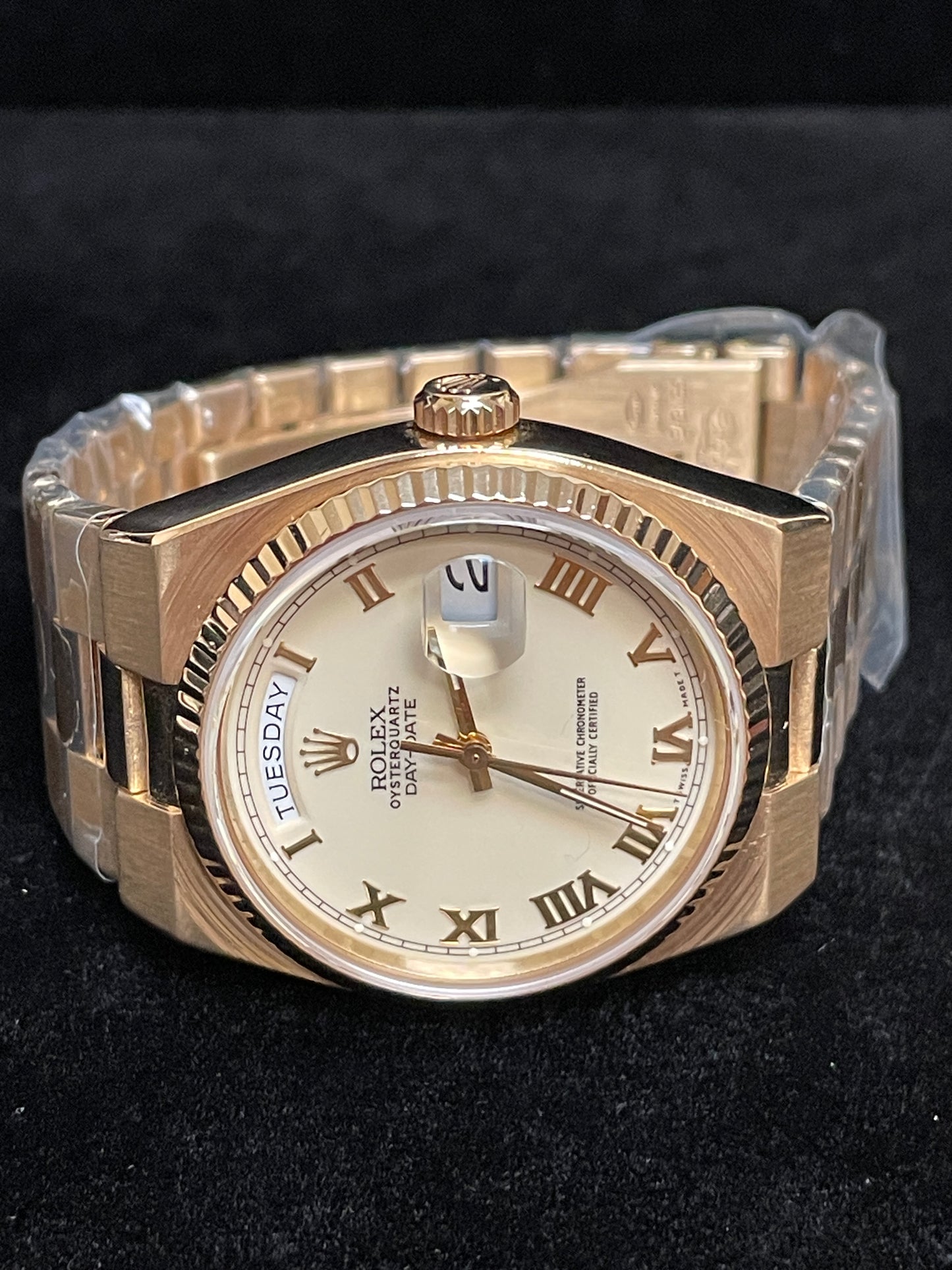 1979 Rolex Day-Date 19018 Cream White Roman Dial 18kt President OysterQuartz36mm