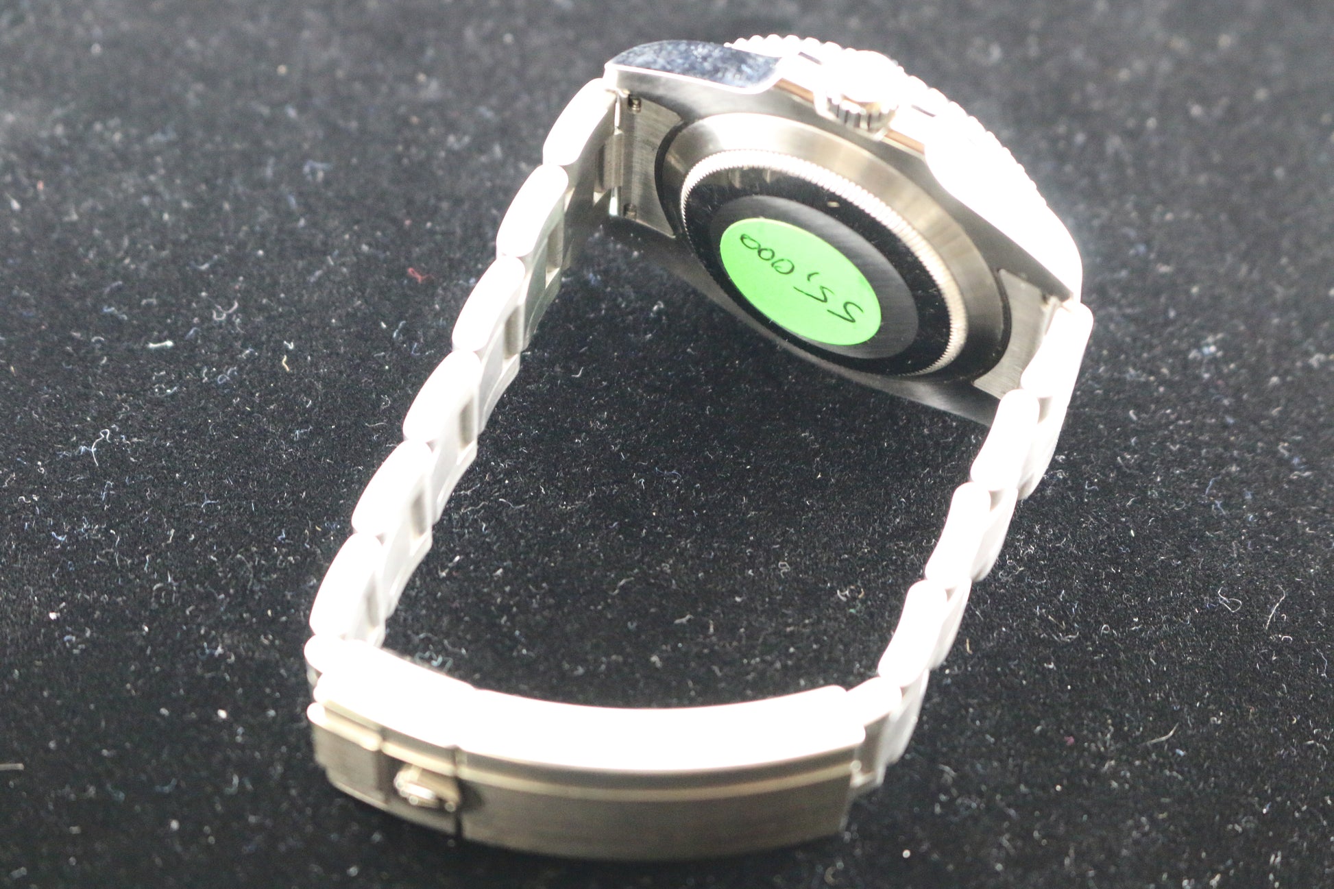 Rolex – Green Submariner 'Hulk' – Lifestyle Timepiece