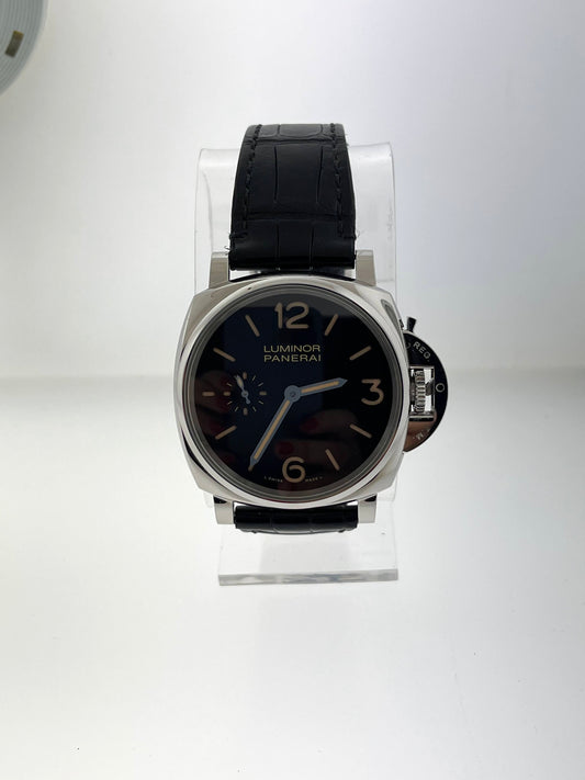 Panerai Luminor Pam 676 Manual Wind Black Rhodium Dial No Papers 42mm